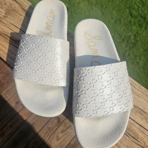 Sam Edelman Textured Rubber Slide Sandals - Picture 1 of 5